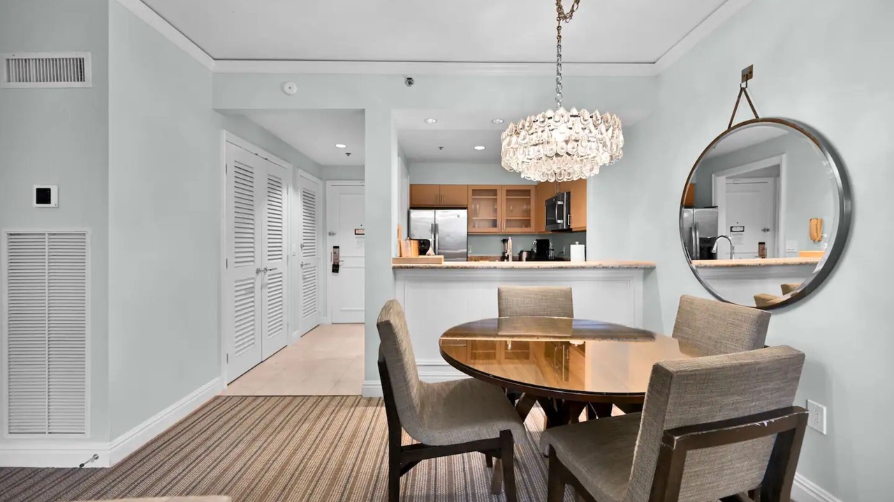 Photo of Livingroom in Key Biscayne