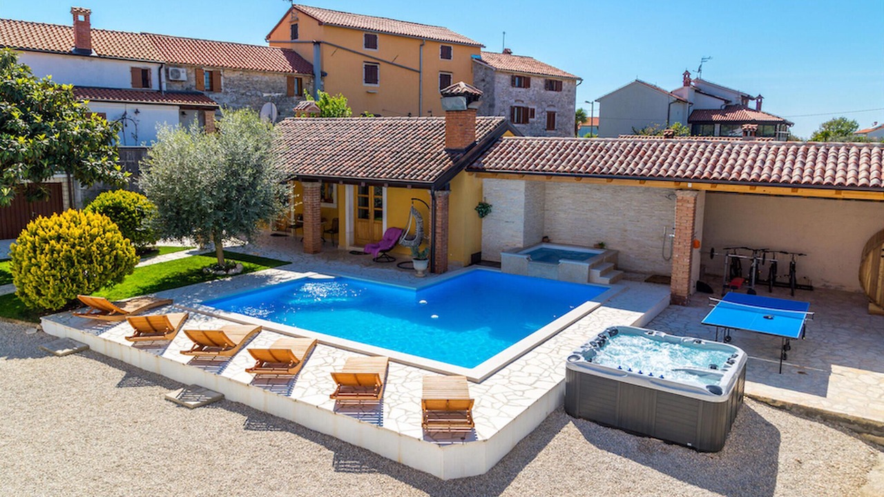 Photo of Outdoor in Antonci