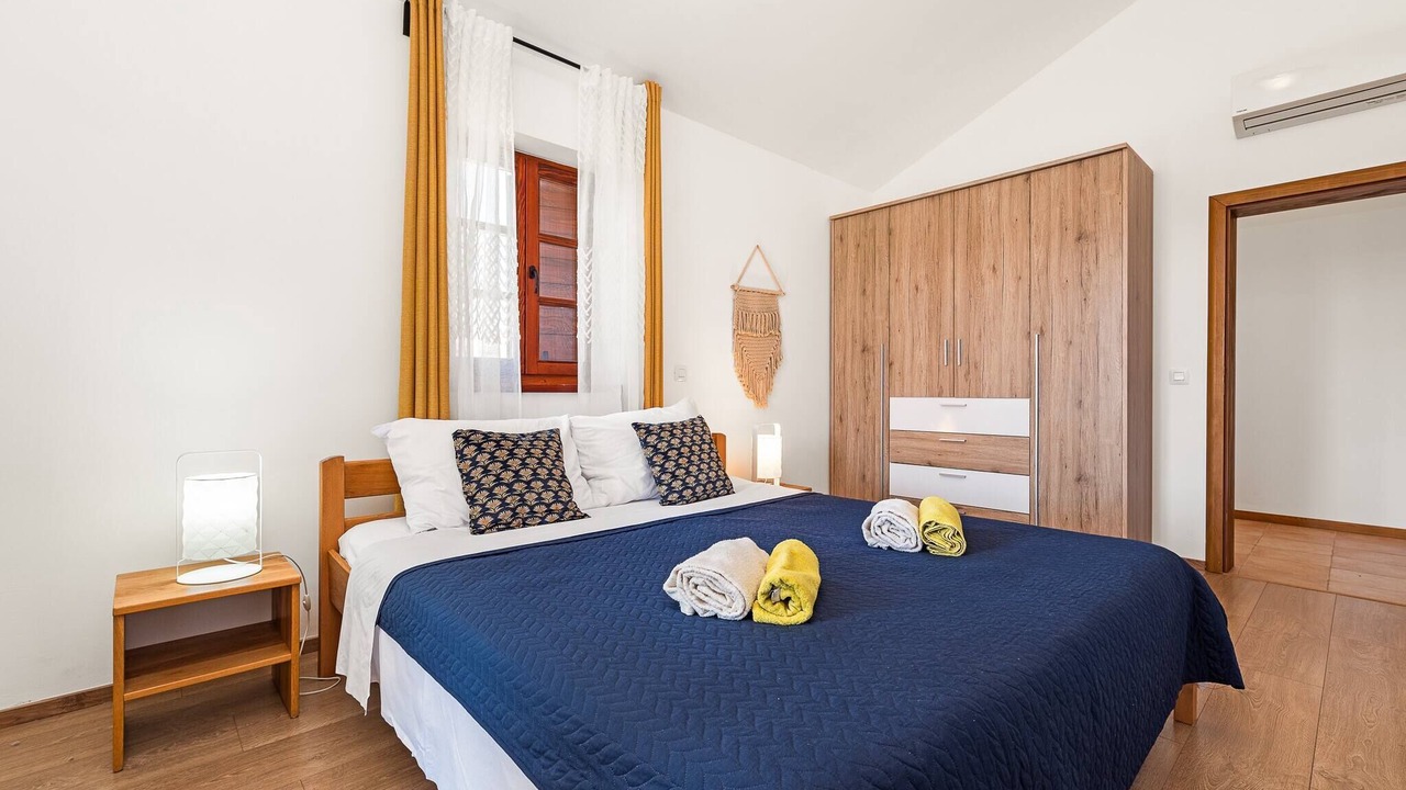 Photo of Bedroom in Muline