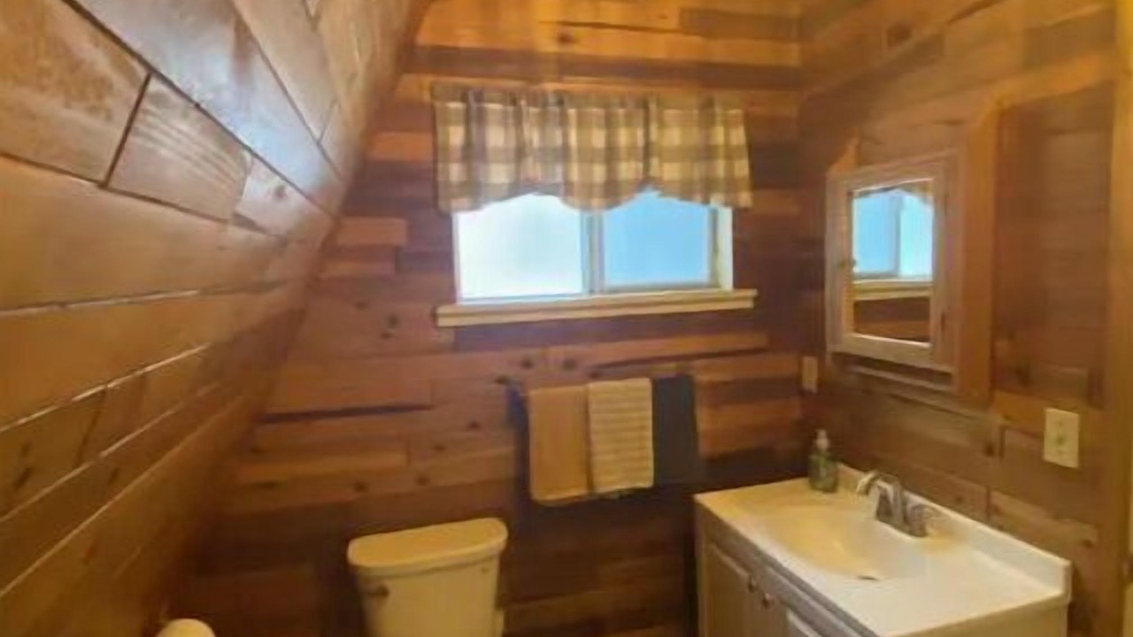 Photo of Bathroom in Cimarron