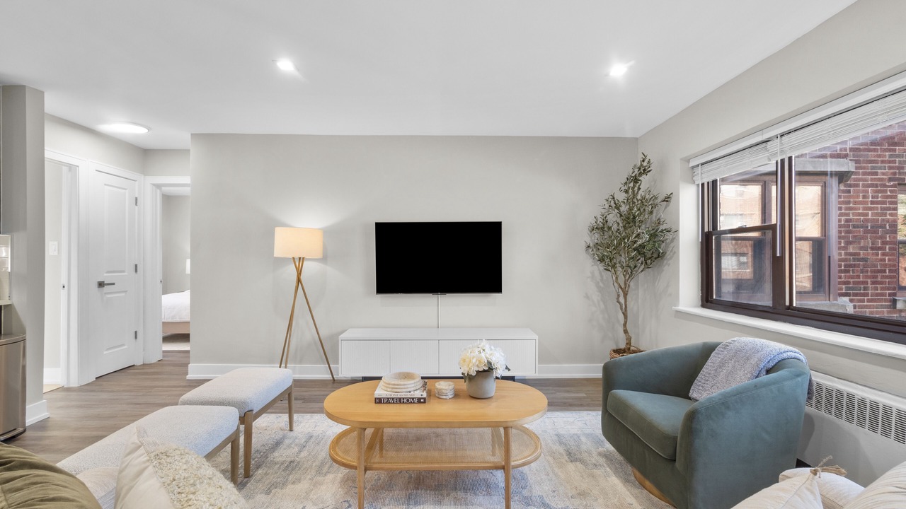 Photo of Livingroom in South Evanston