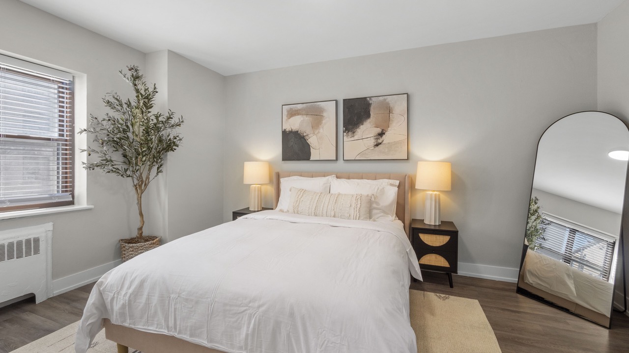 Photo of Bedroom in South Evanston