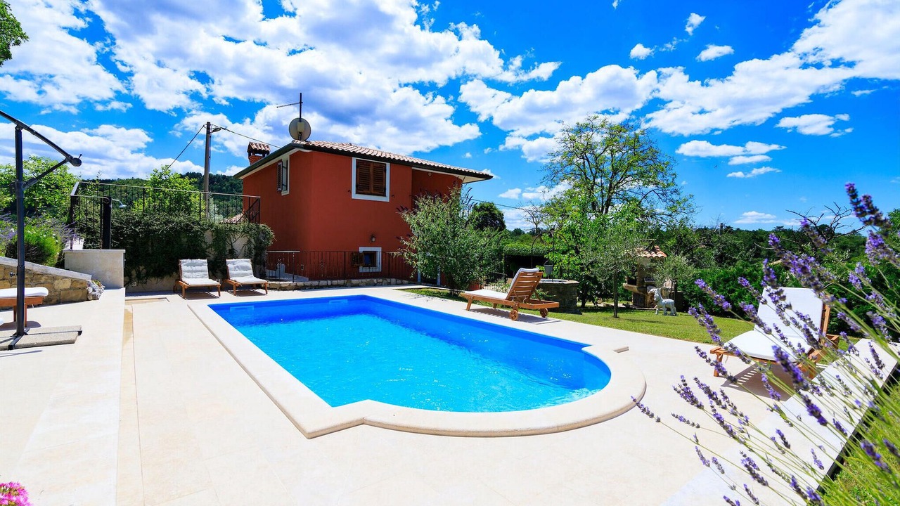 Photo of Outdoor in Grabri