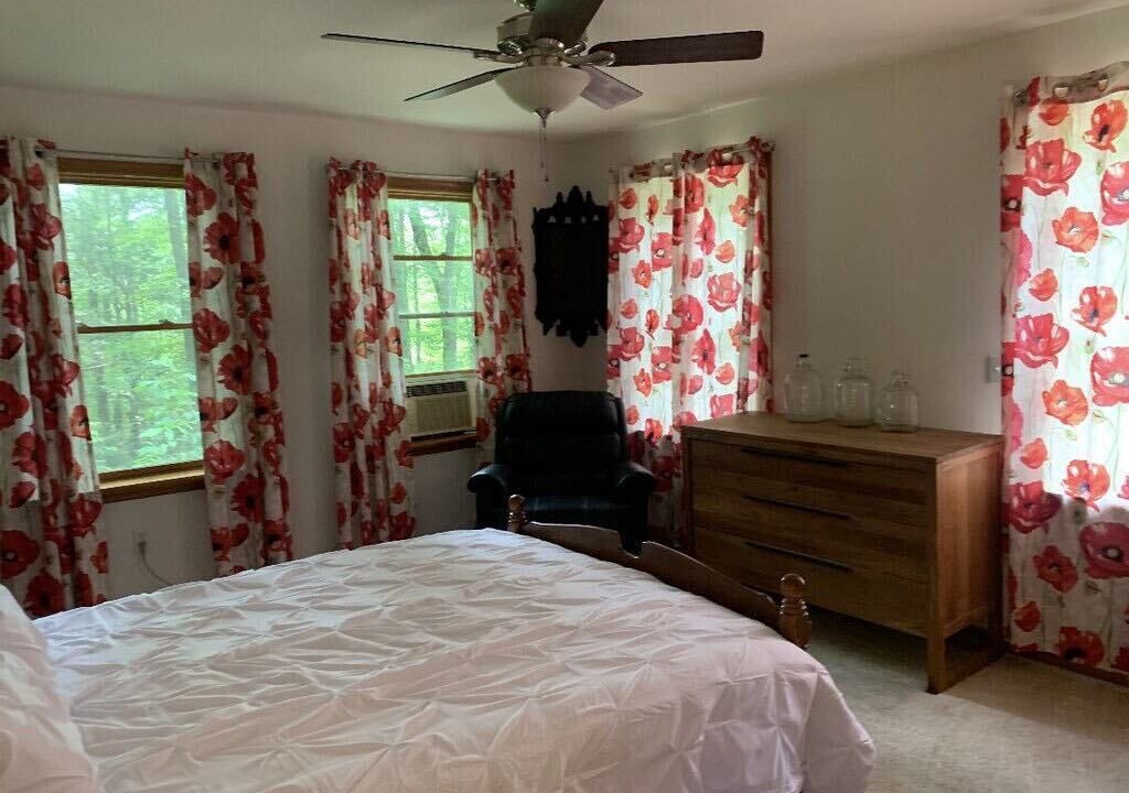 Photo of Bedroom in Canadensis