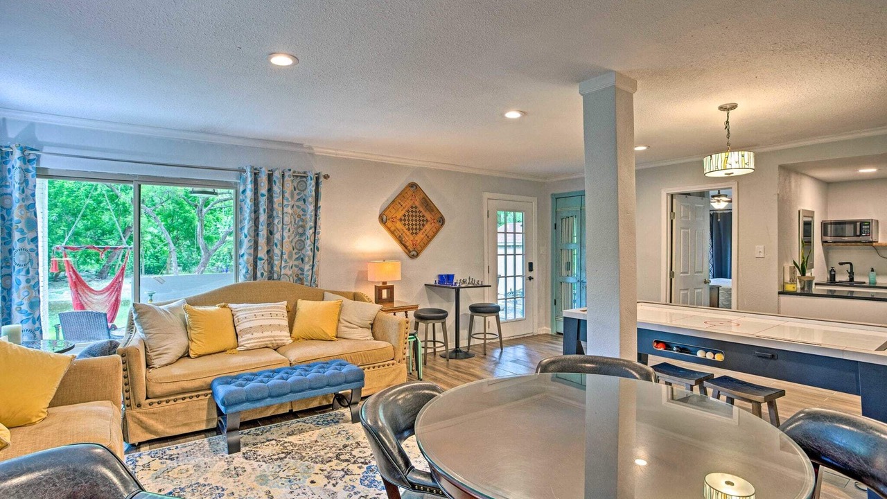 Photo of Livingroom in Fort Worth