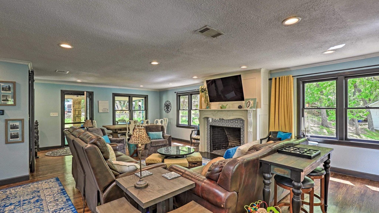 Photo of Livingroom in Fort Worth