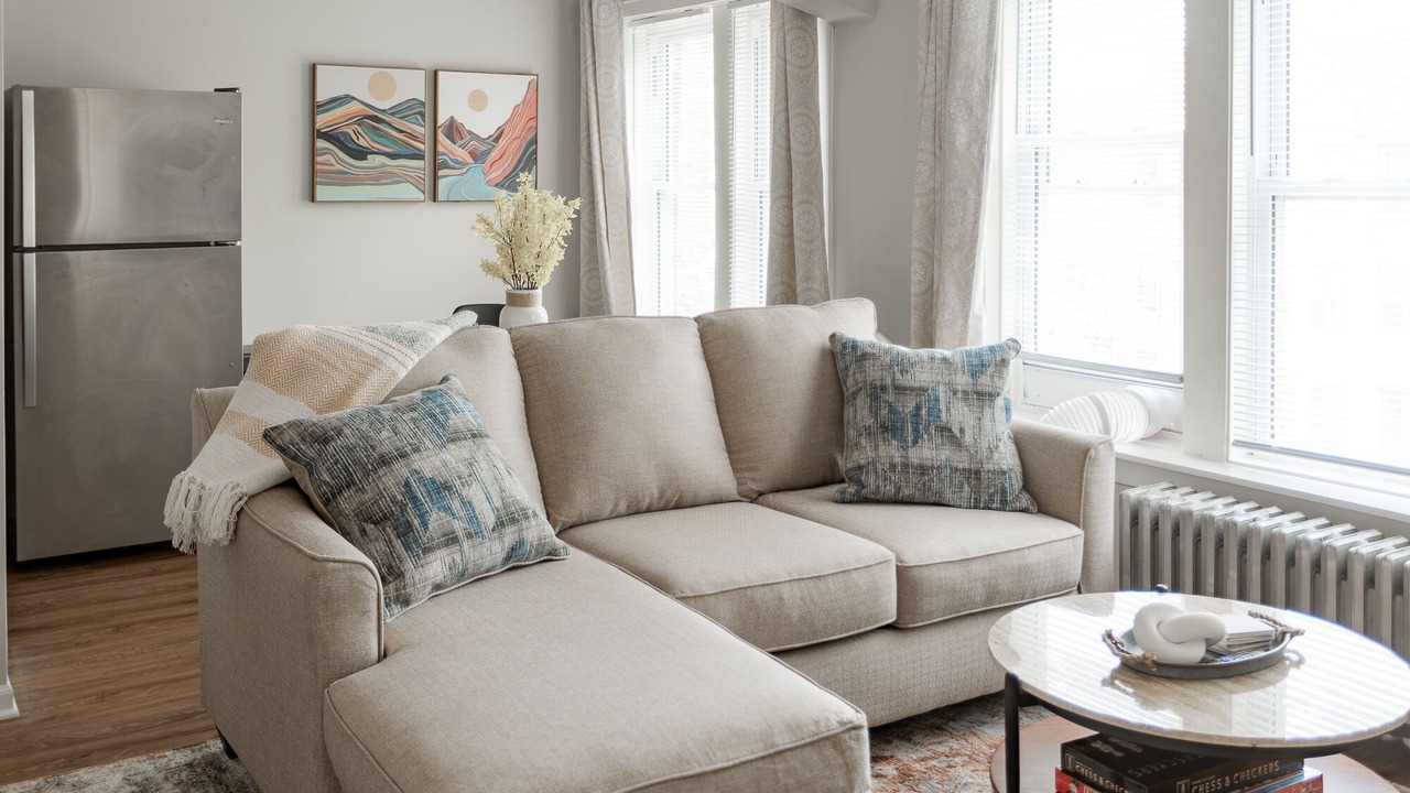 Photo of Livingroom in Rogers Park