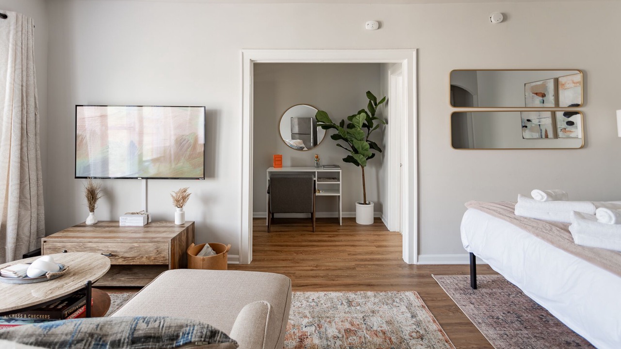 Photo of Bedroom in Rogers Park