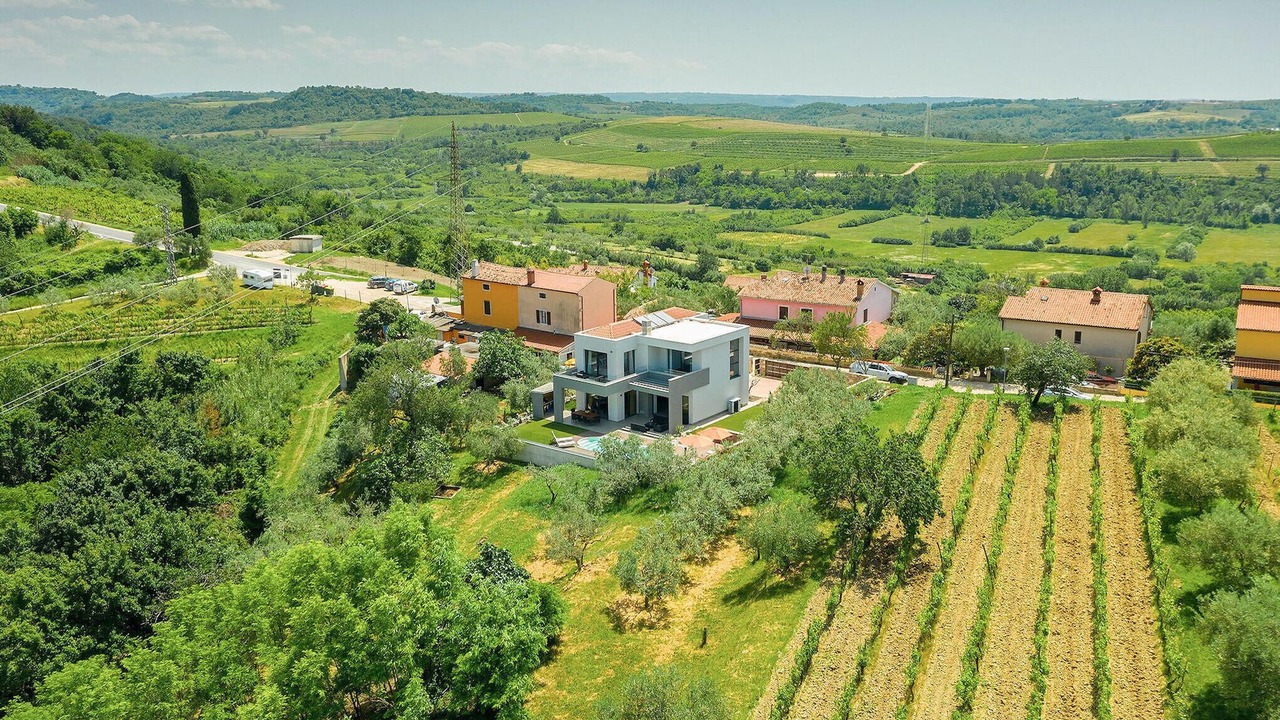 Photo of Others in Buje