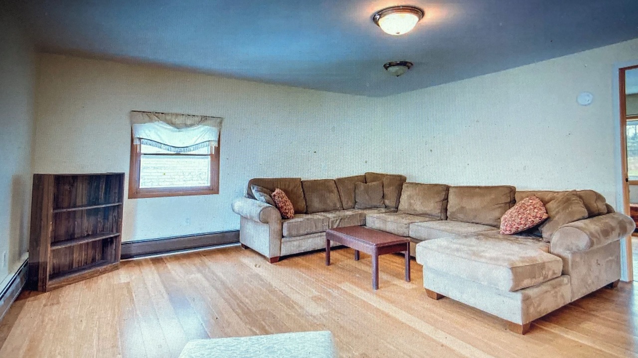 Photo of Livingroom in Town of Lysander