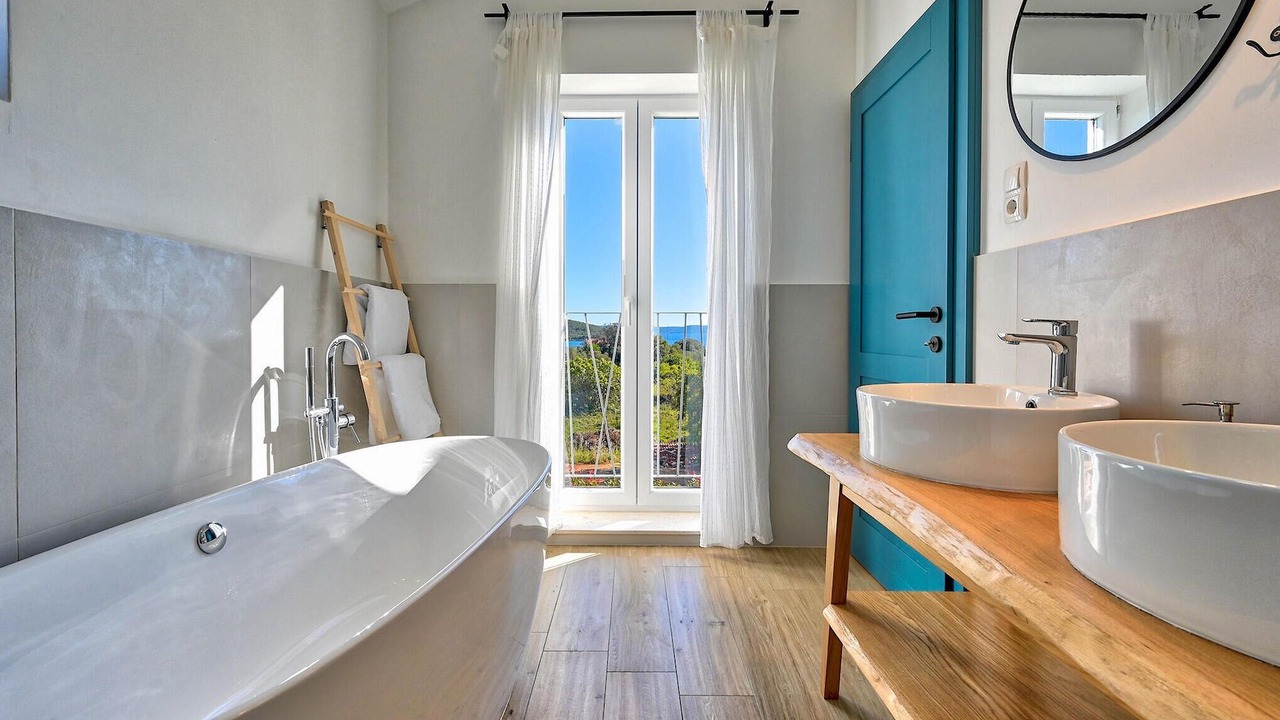 Photo of Bathroom in Muline