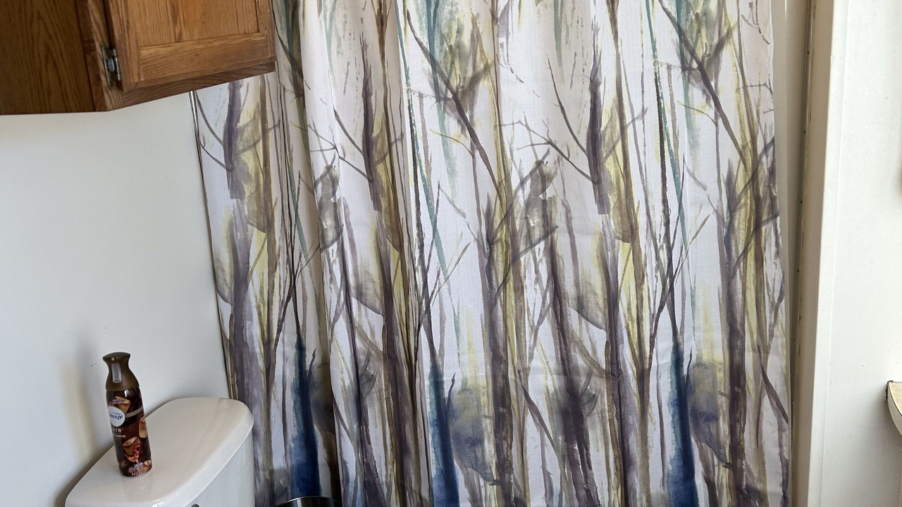 Photo of Bathroom in Dale