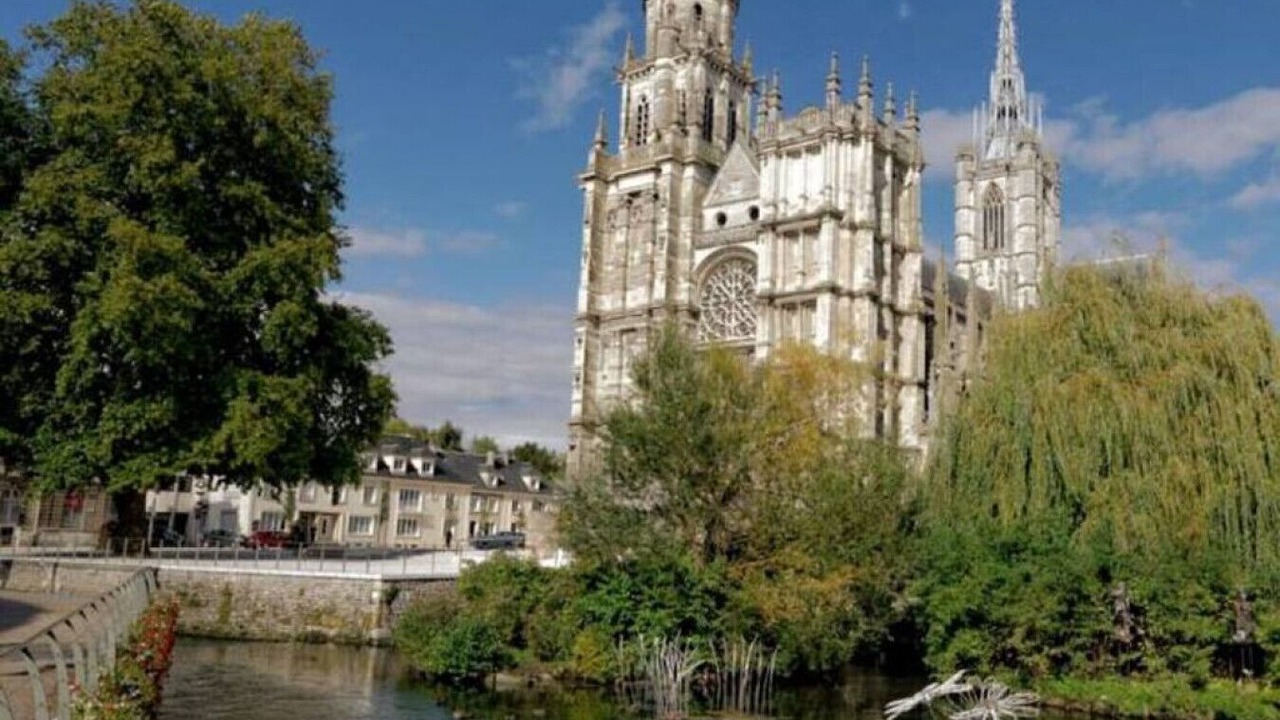 Photo of Others in Evreux