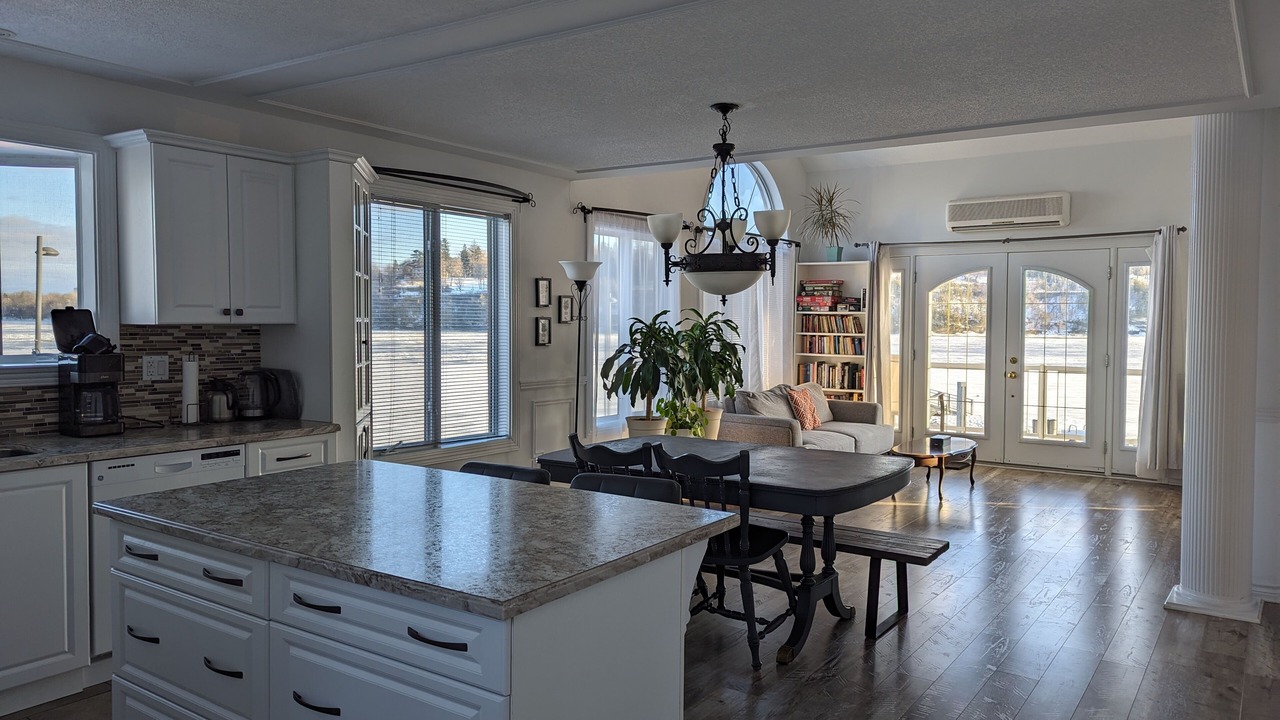 Photo of Others in Downtown Gatineau