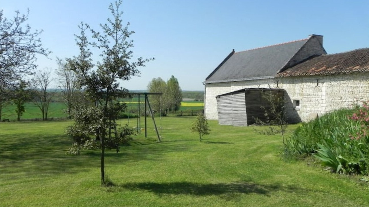 Photo of Outdoor in Assay