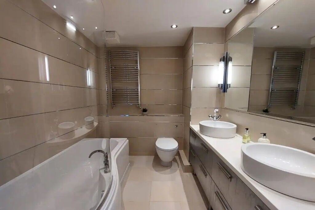 Photo of Bathroom in Dickens Heath