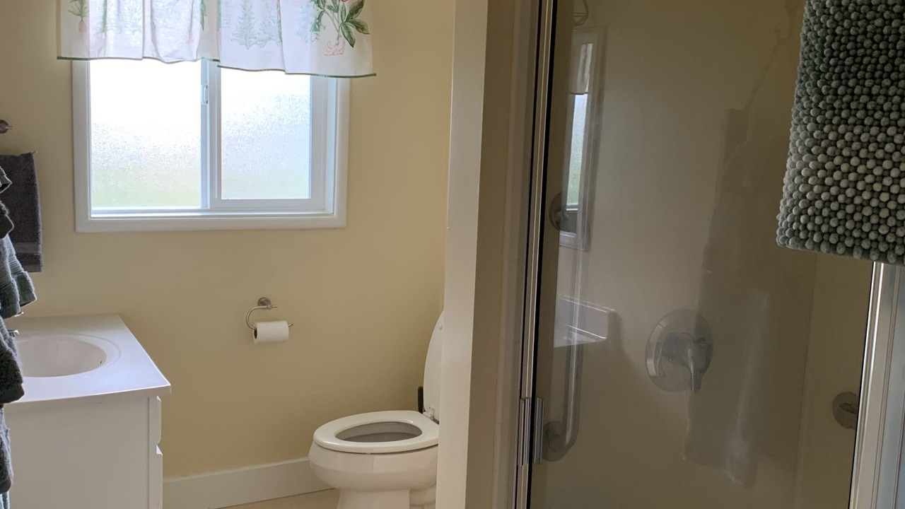 Photo of Bathroom in Orick