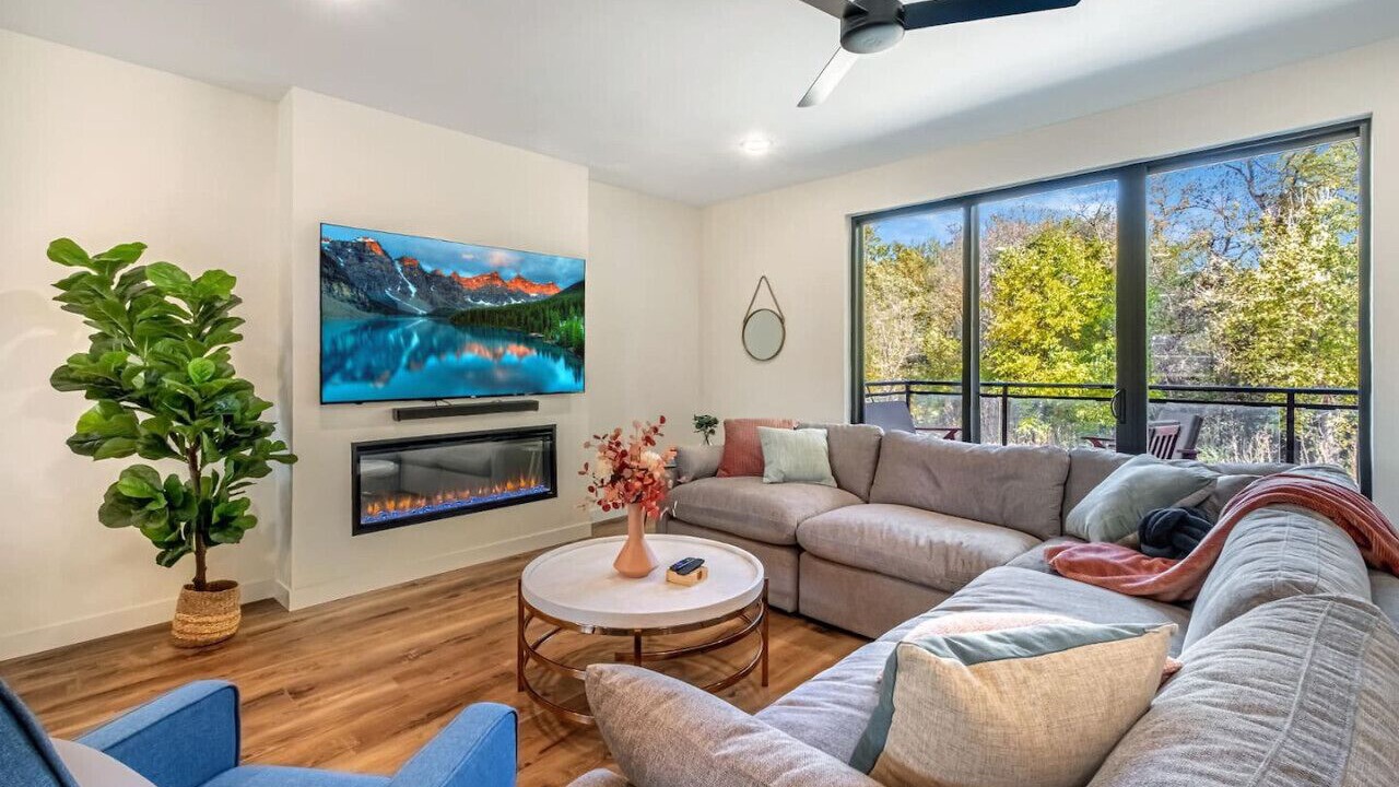 Photo of Livingroom in Arnolds Park