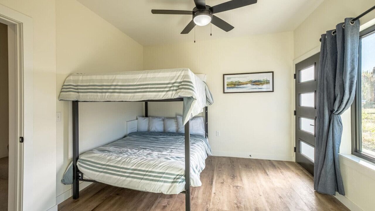 Photo of Bedroom in Arnolds Park