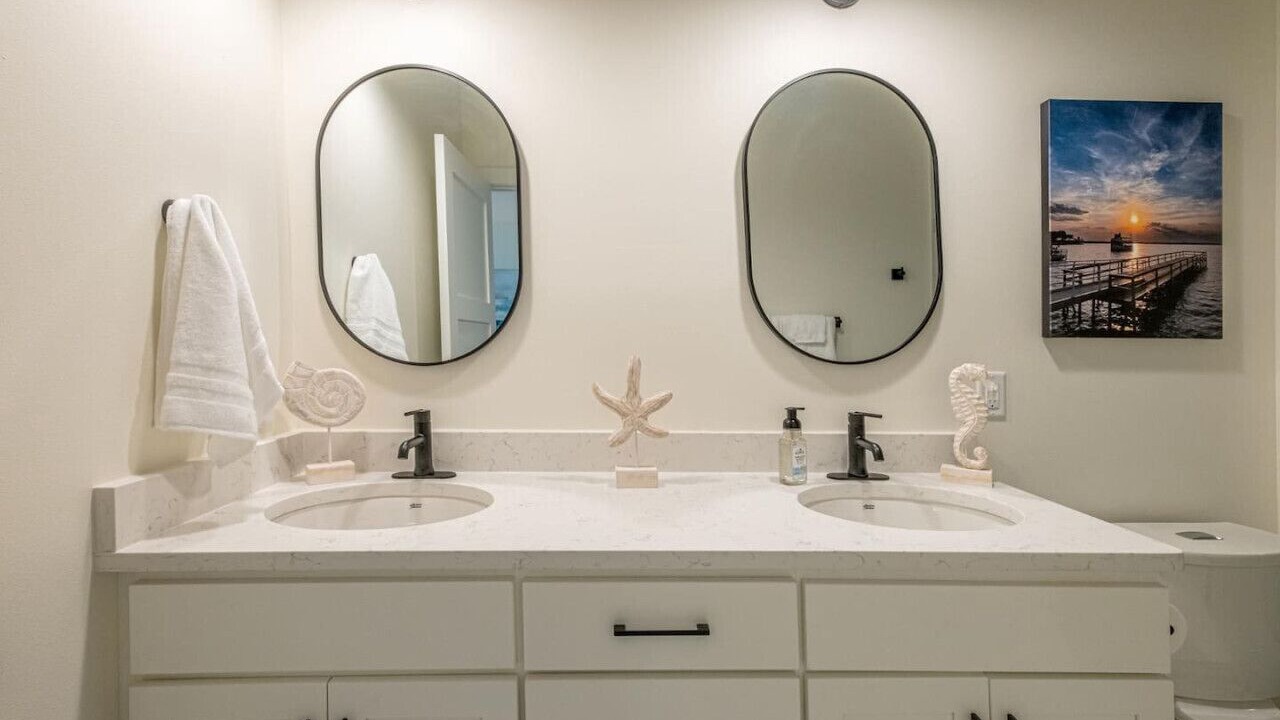 Photo of Bathroom in Arnolds Park