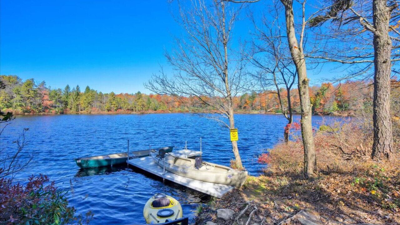 Photo of Others in Long Pond