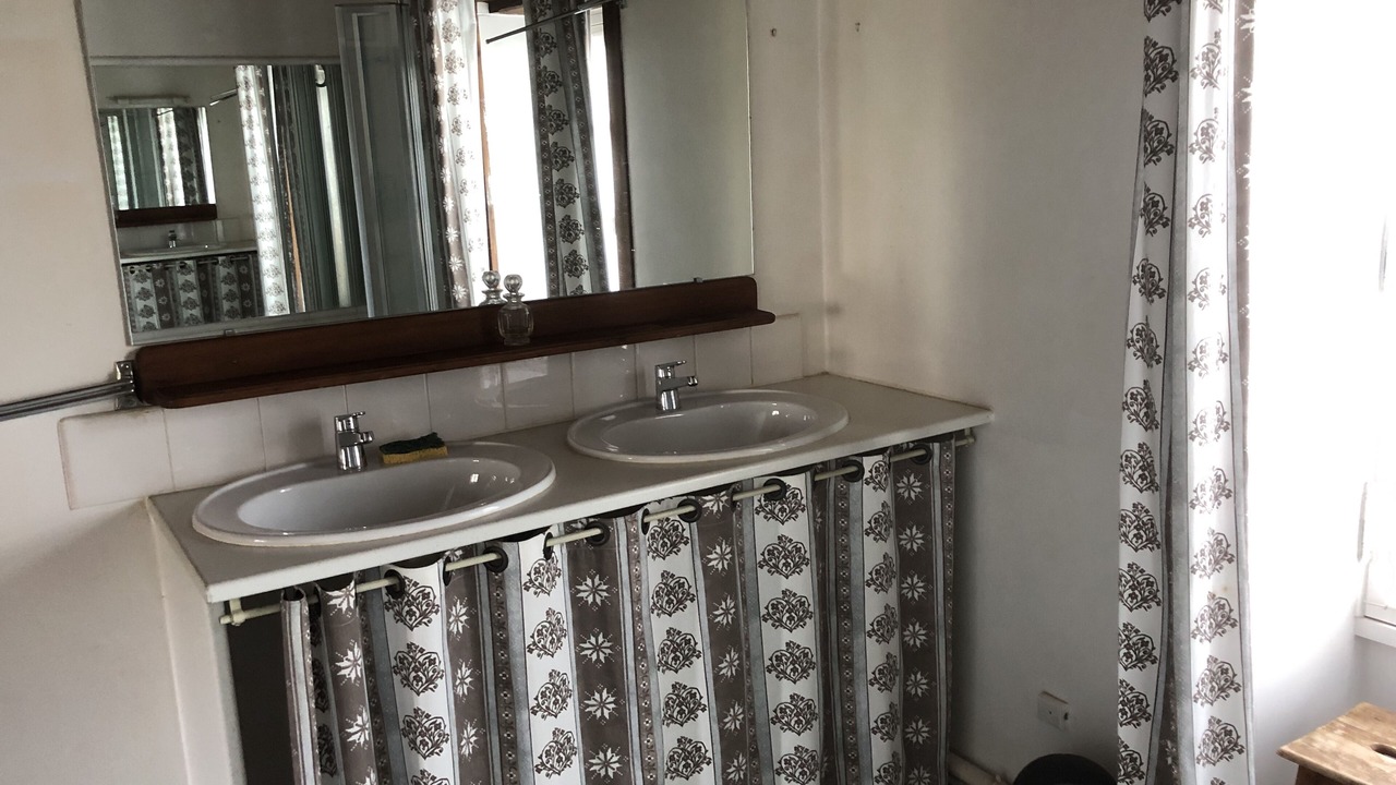 Photo of Bathroom in La Jonchere