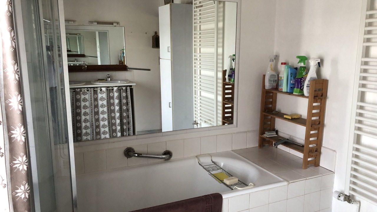 Photo of Bathroom in La Jonchere