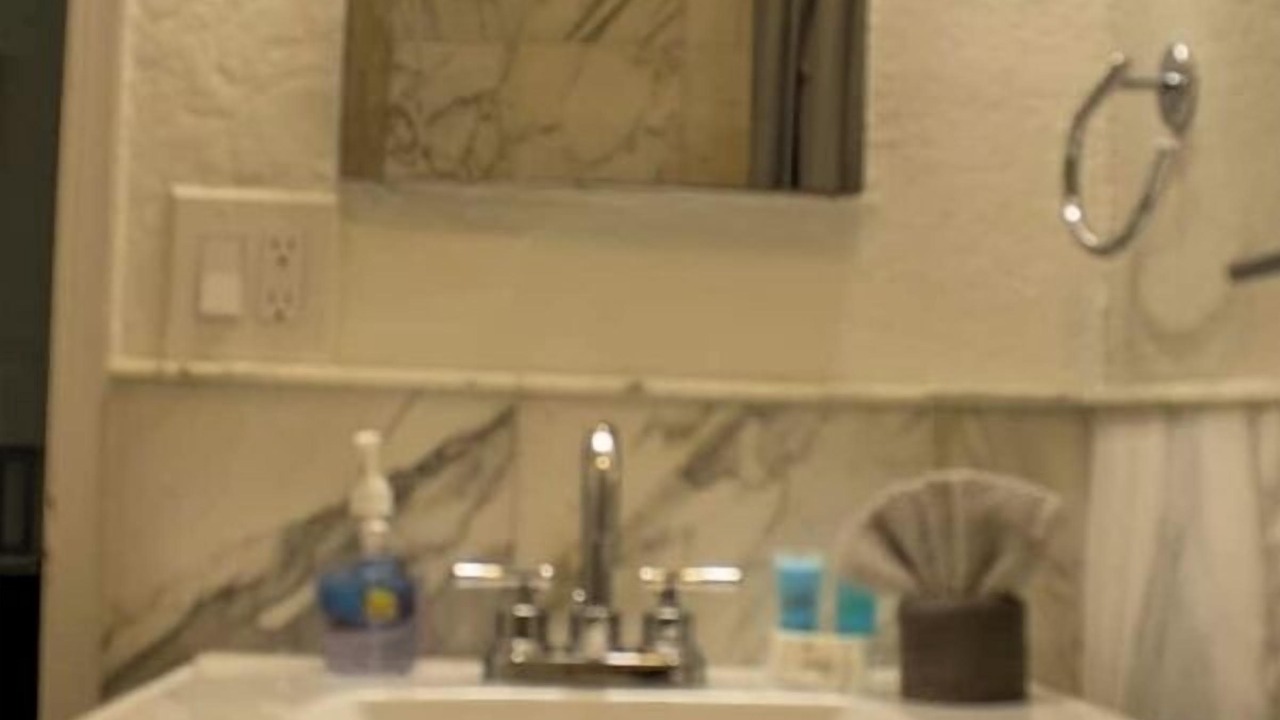 Photo of Bathroom in Hollywood Lakes