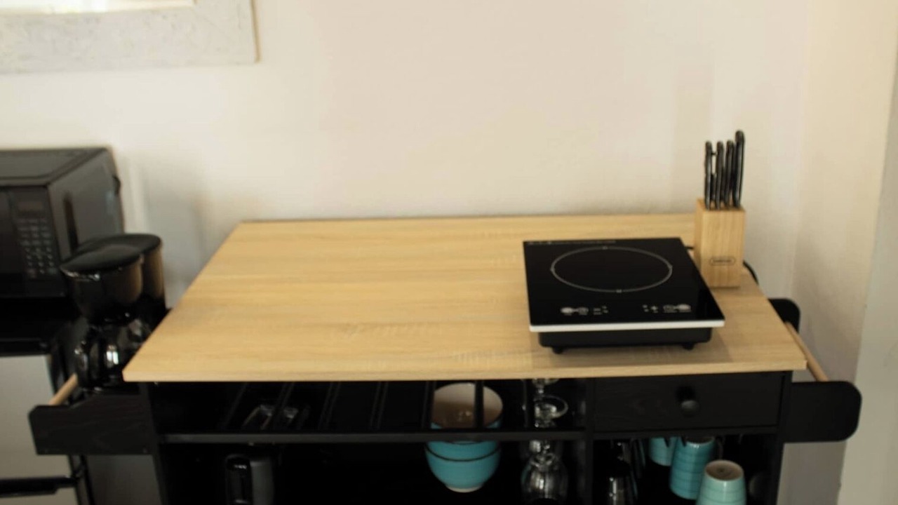 Photo of Kitchen in Hollywood Lakes