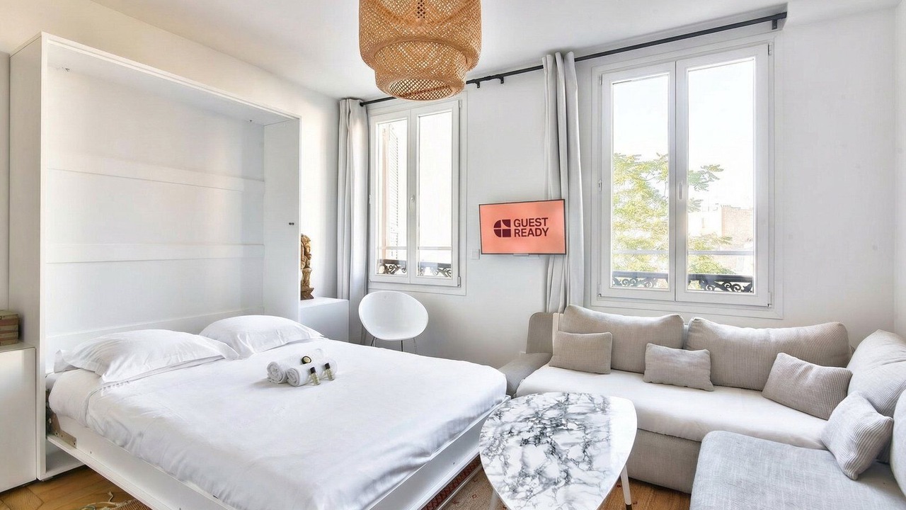 Photo of Bedroom in Pigalle