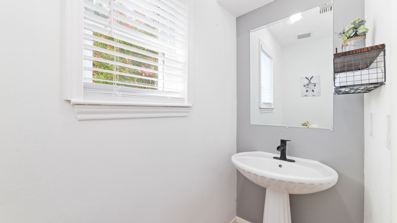 Photo of Bathroom in Clodine
