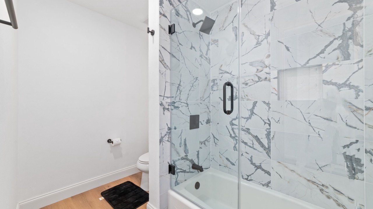 Photo of Bathroom in Clodine