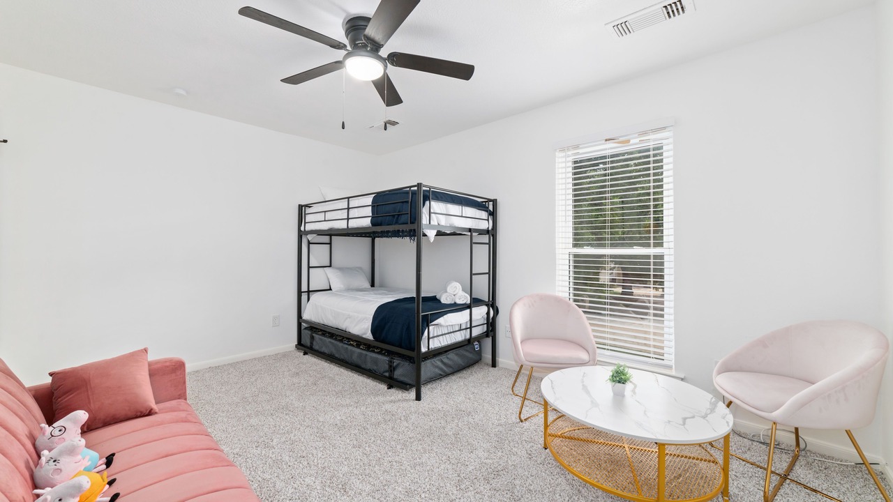 Photo of Bedroom in Clodine