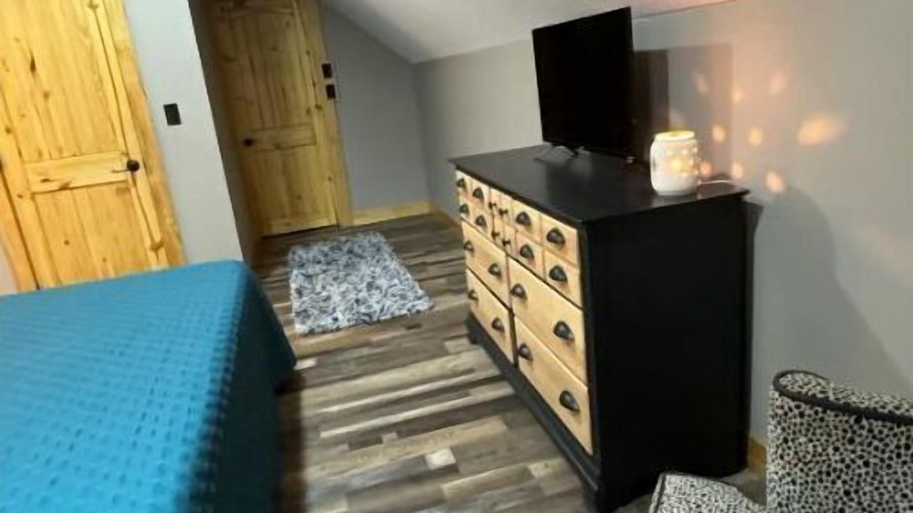 Photo of Bedroom in Ingraham