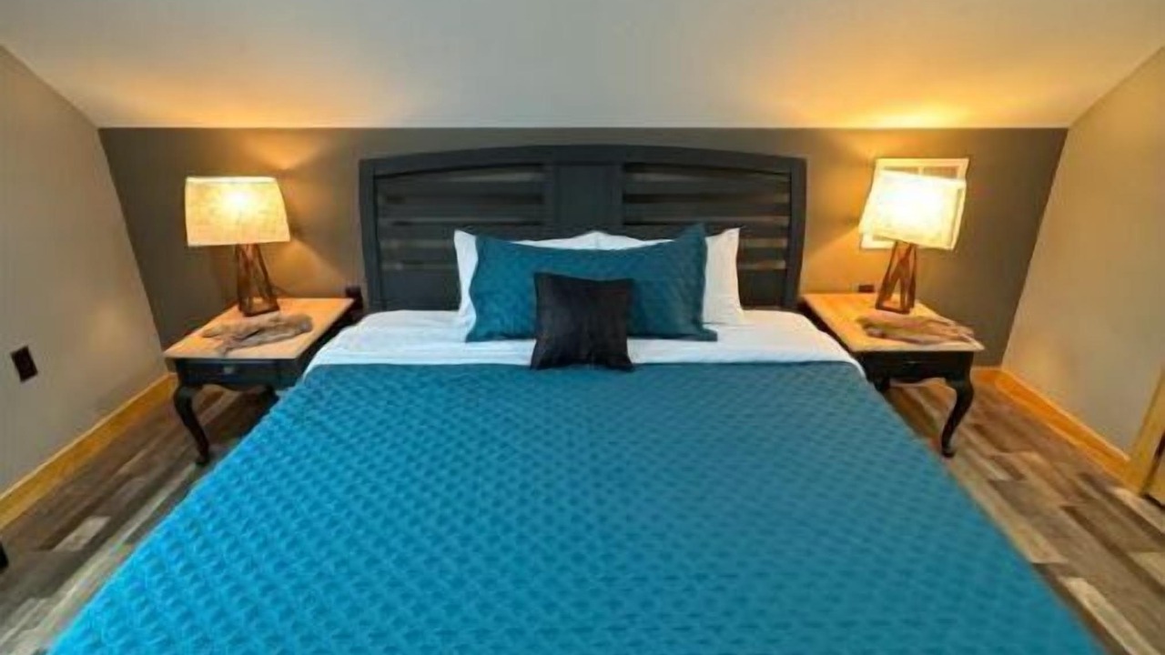 Photo of Bedroom in Ingraham