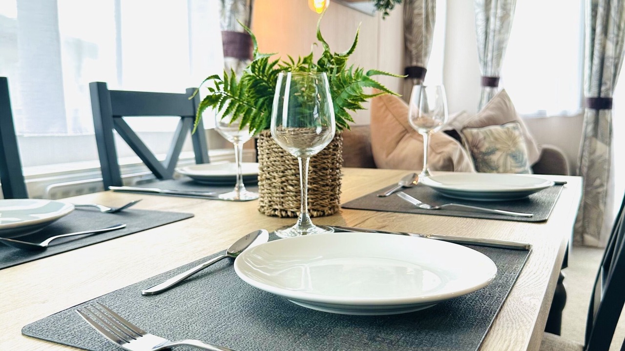 Photo of Others in Cayton Bay