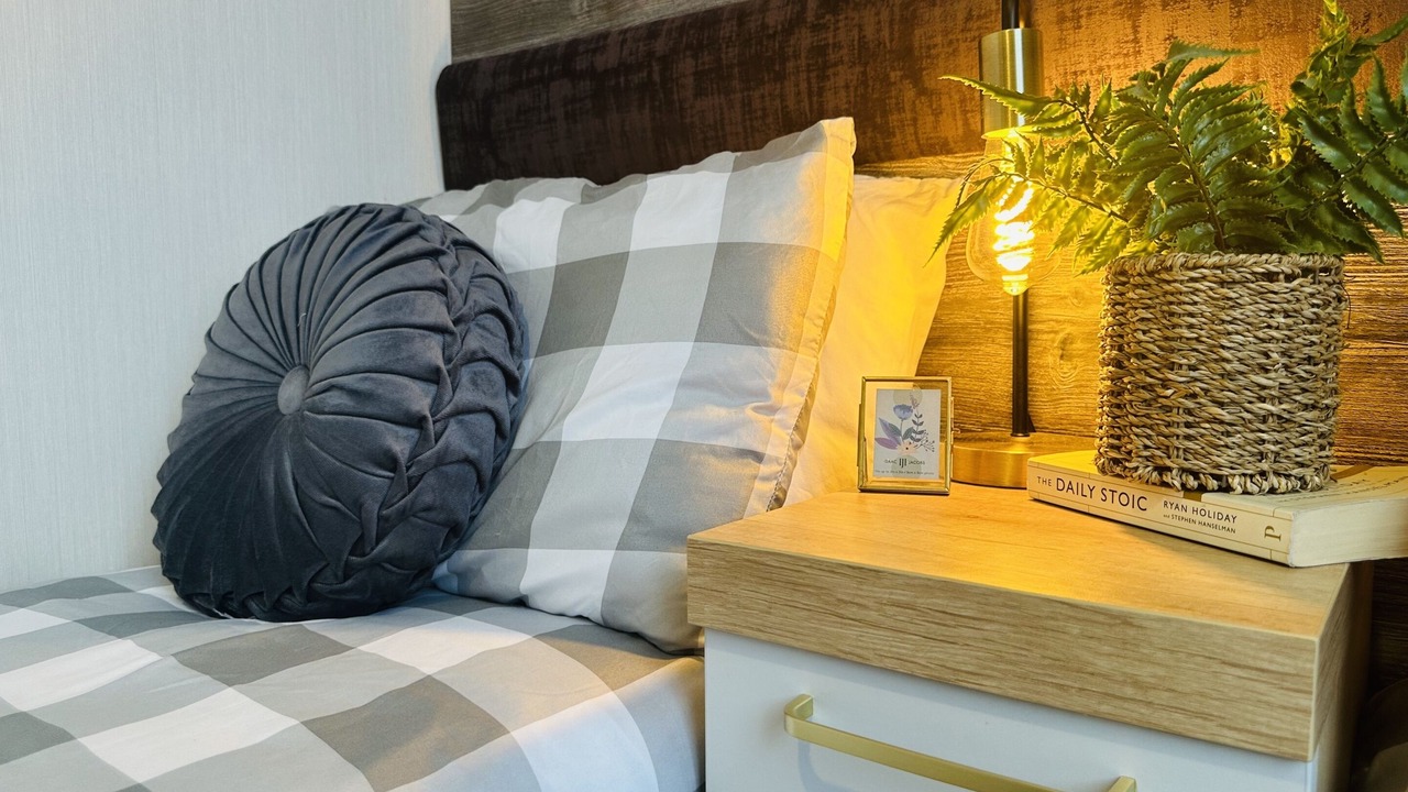 Photo of Others in Cayton Bay