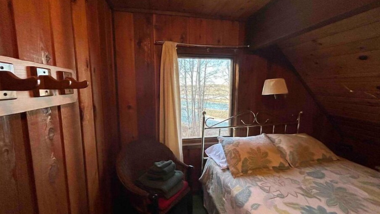 Photo of Bedroom in Talkeetna