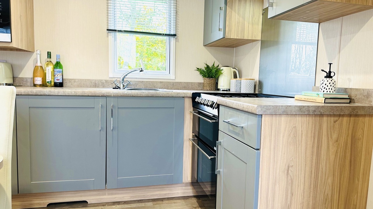 Photo of Others in Cayton Bay