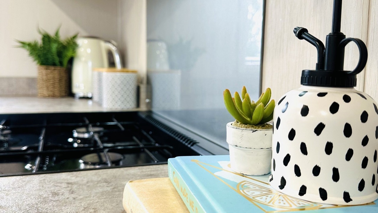 Photo of Others in Cayton Bay