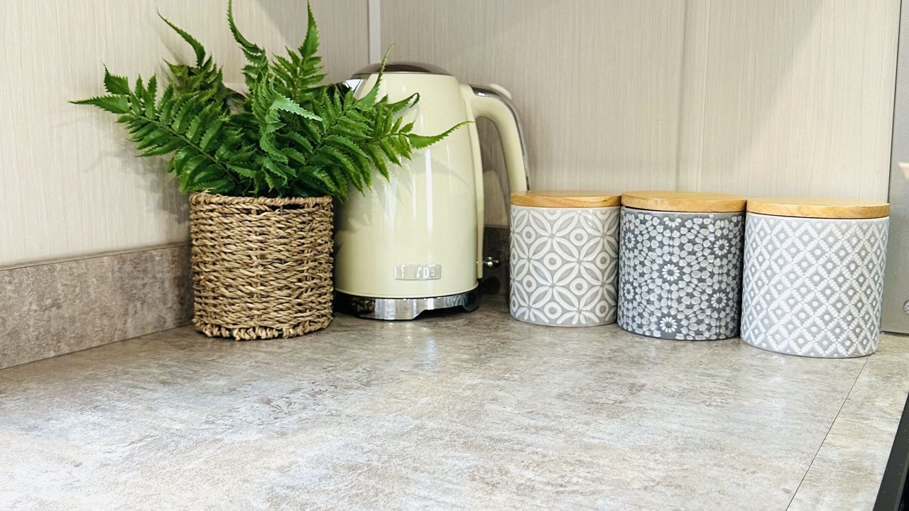 Photo of Others in Cayton Bay