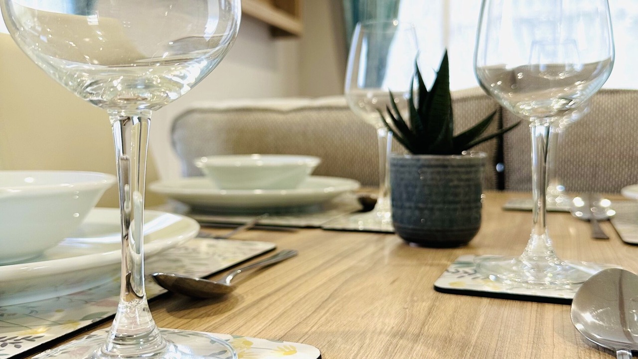 Photo of Others in Cayton Bay