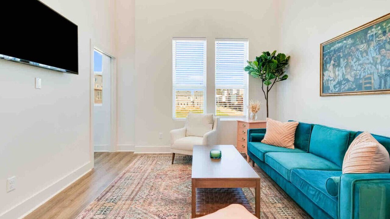Photo of Livingroom in Lafayette