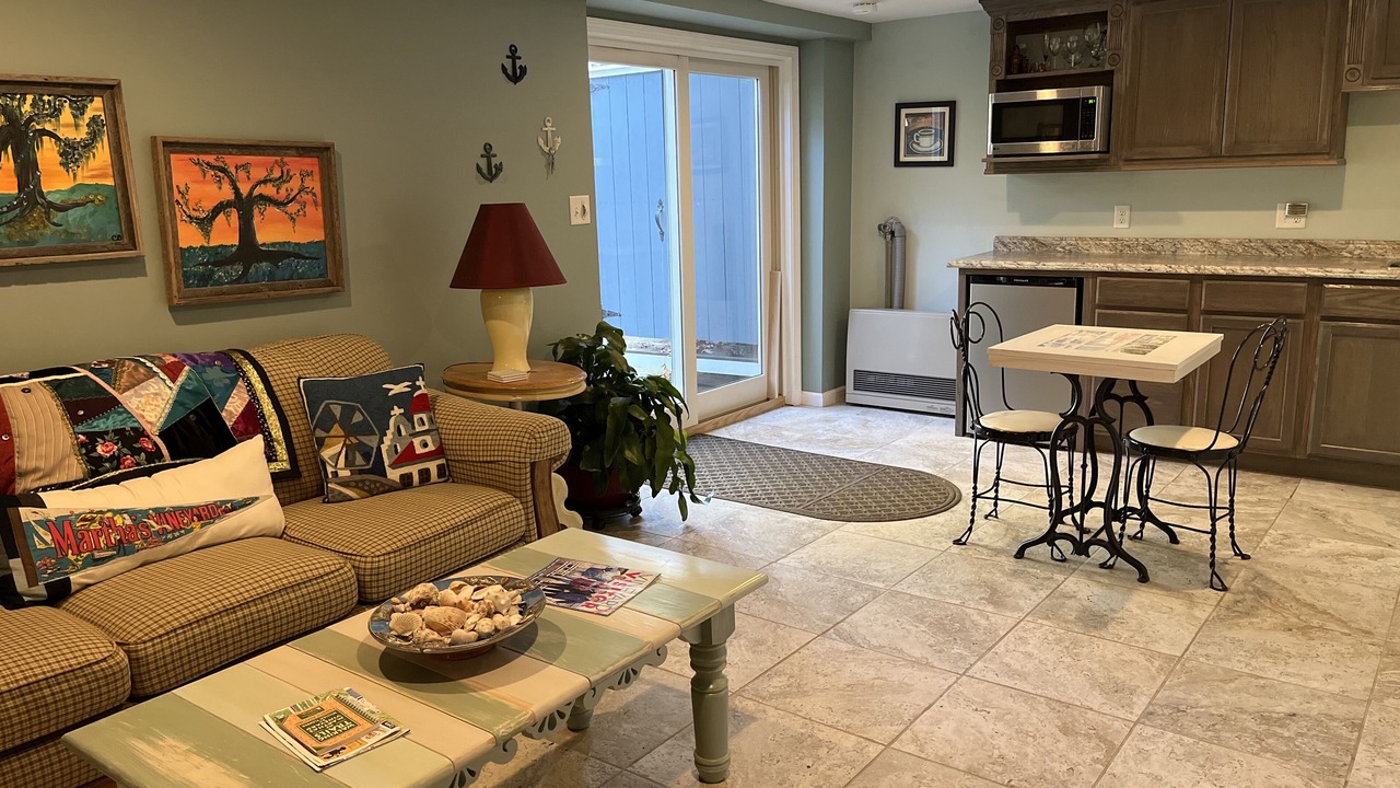 Photo of Livingroom in Oak Bluffs