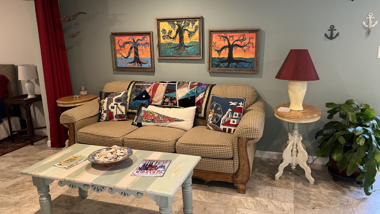 Photo of Livingroom in Oak Bluffs