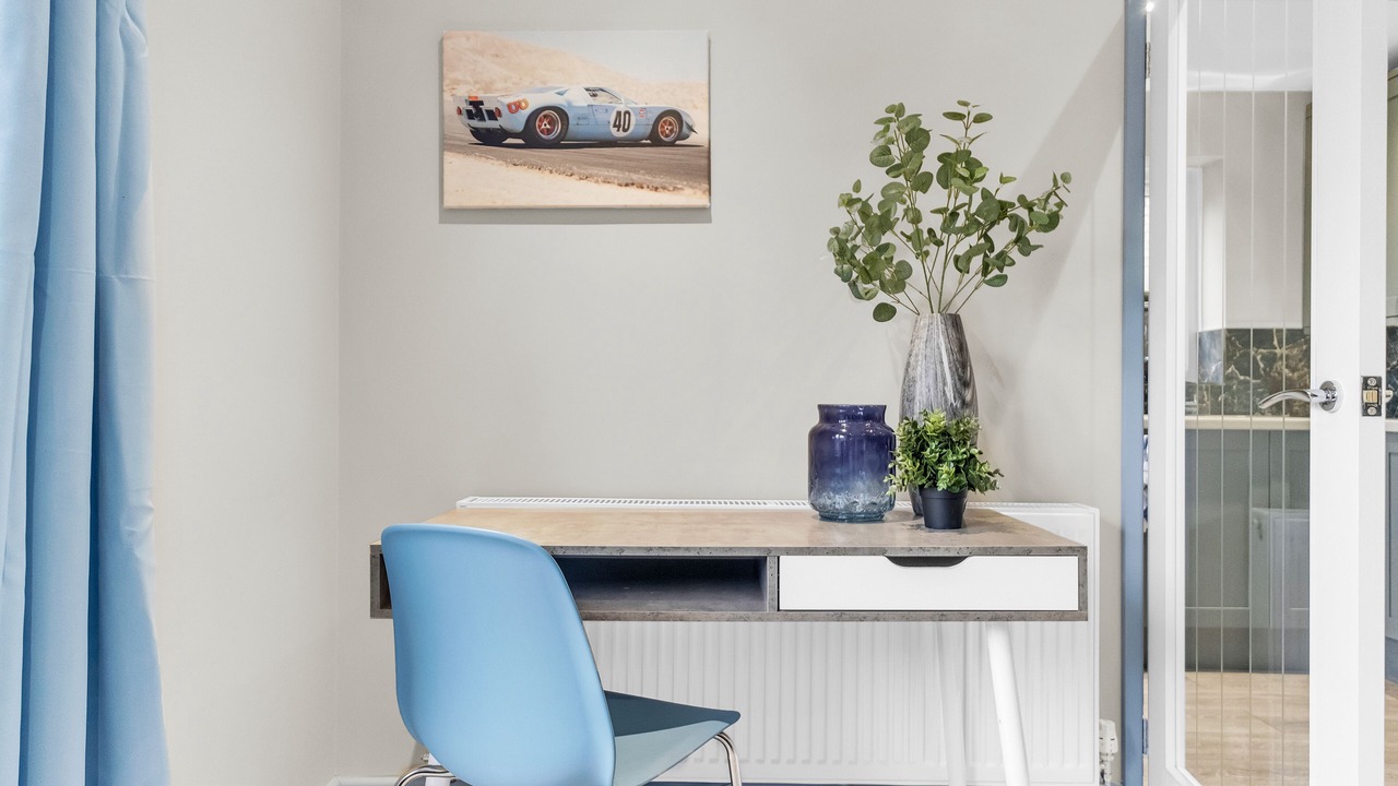 Photo of Others in Walton