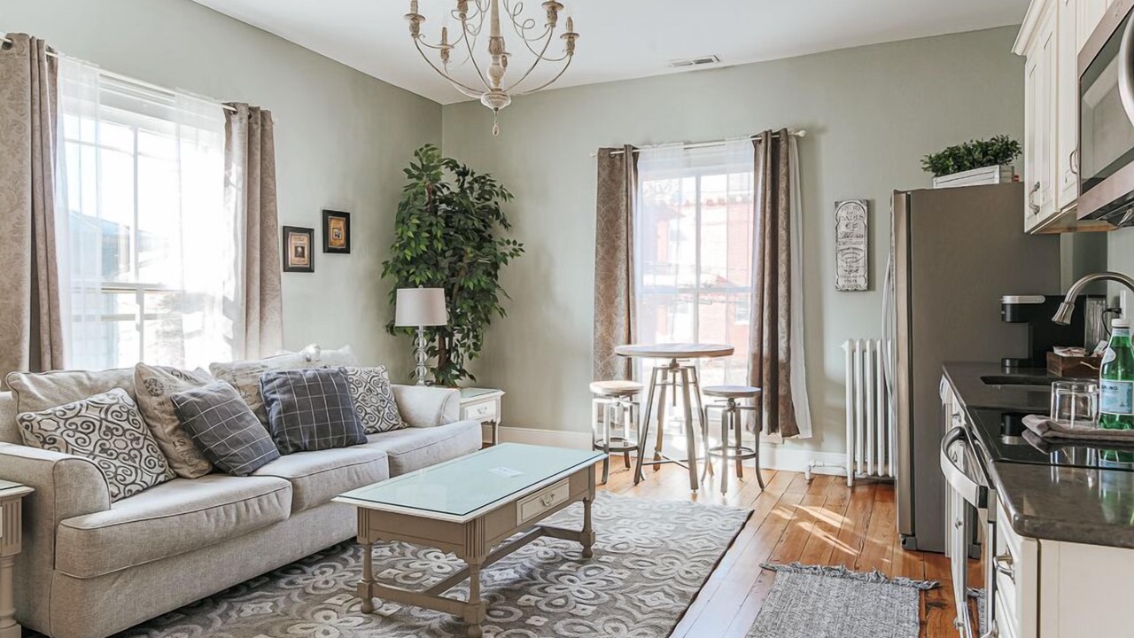 Photo of Livingroom in Staunton