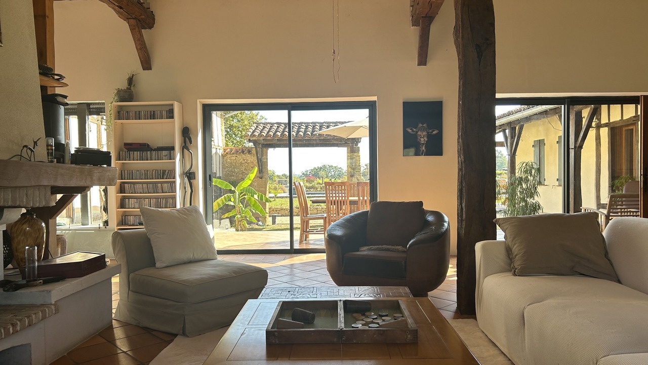 Photo of Livingroom in Arthez-d'Armagnac