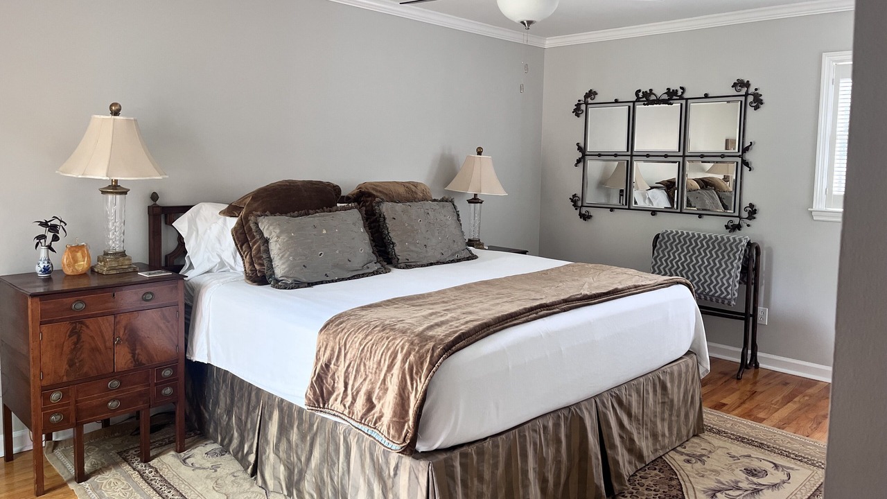 Photo of Bedroom in Summerville