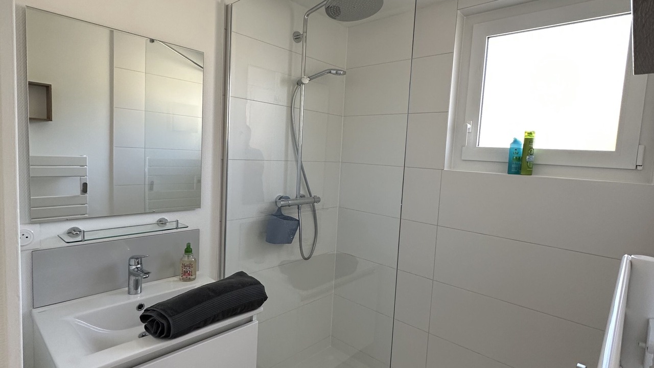 Photo of Bathroom in Ouistreham
